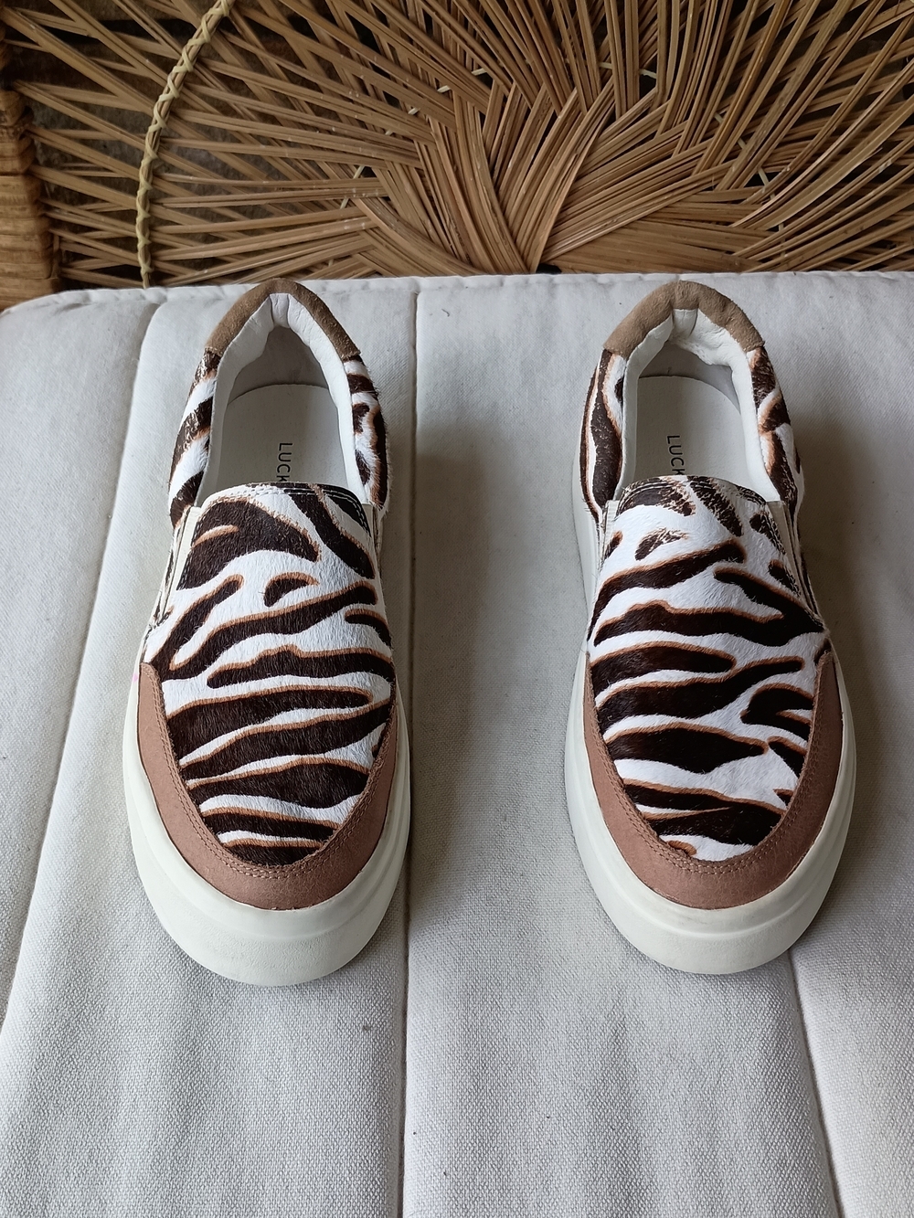 Lucky Brand Women’s Slip-On Flats in Brown and White Zebra Print_6.5